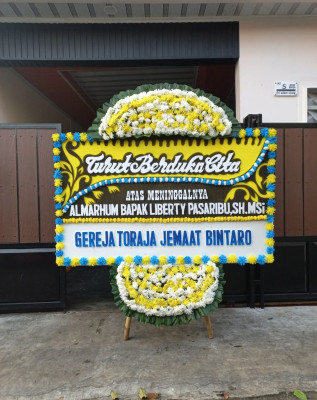 Papan Bunga Duka di Anggoeya